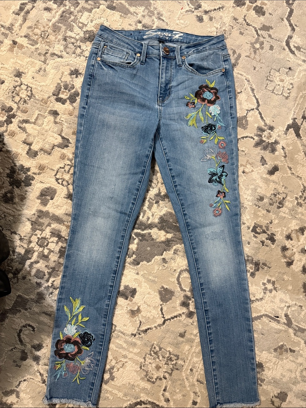 Seven7 Light Blue Floral Embroidered Skinny Jeans